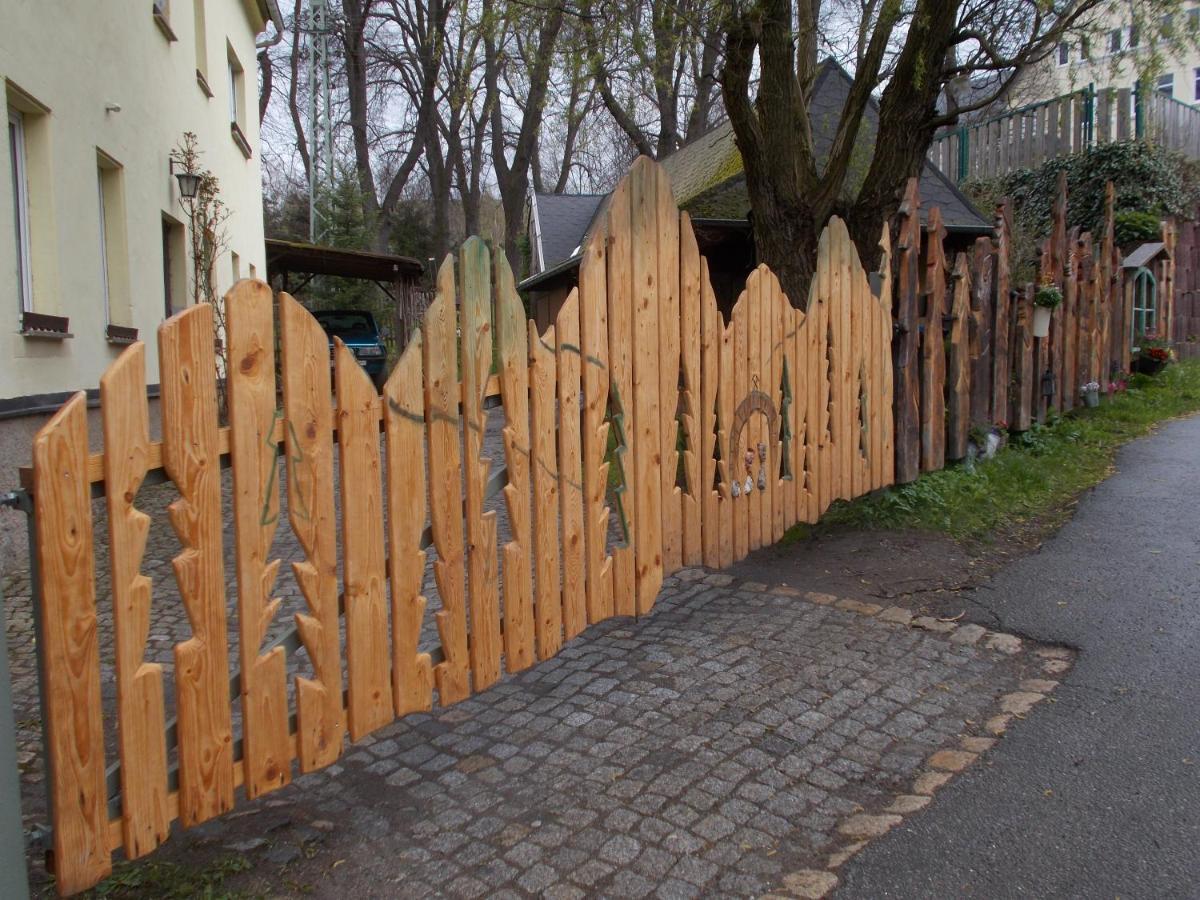 Ferienwohnung "Hinter Den Sieben Bergen" Шварценберг Экстерьер фото