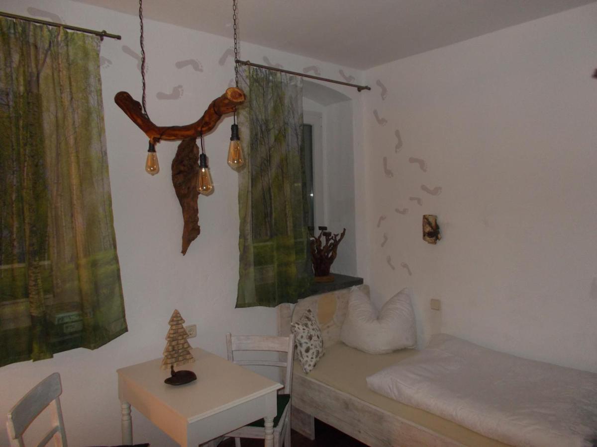 Ferienwohnung "Hinter Den Sieben Bergen" Шварценберг Экстерьер фото