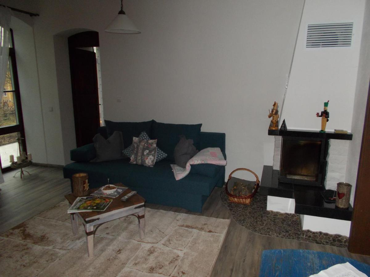 Ferienwohnung "Hinter Den Sieben Bergen" Шварценберг Экстерьер фото