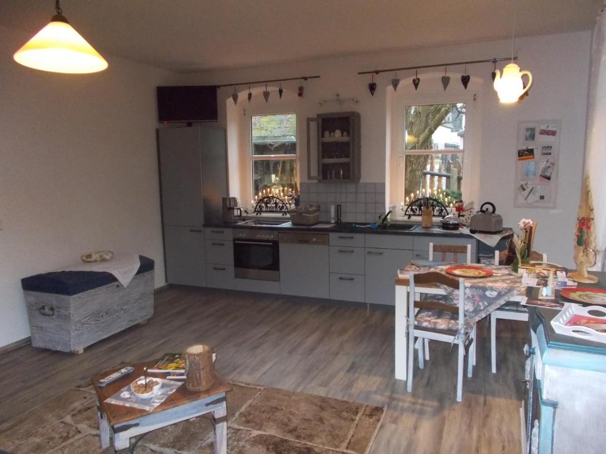 Ferienwohnung "Hinter Den Sieben Bergen" Шварценберг Экстерьер фото
